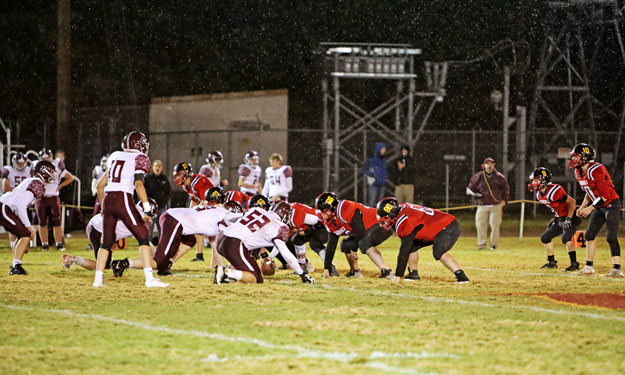 Dayton-Waitsburg Football drops close homecoming game to Kittitas, 24 ...